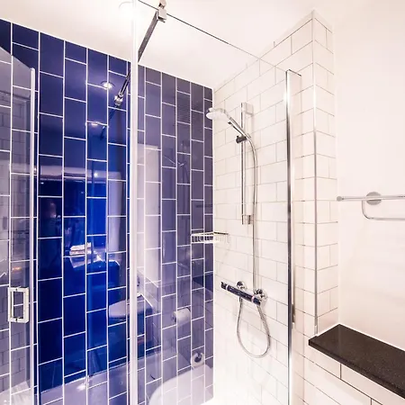 Holiday Inn London - Gatwick Airport By Ihg-3